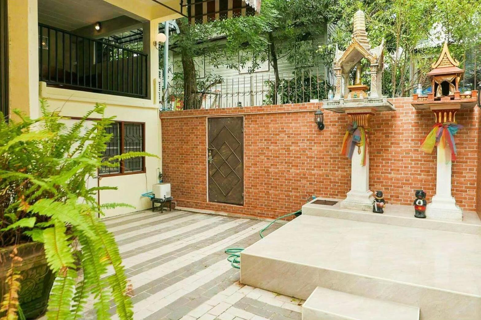 Baankhon Villa Bangkok Buitenkant foto